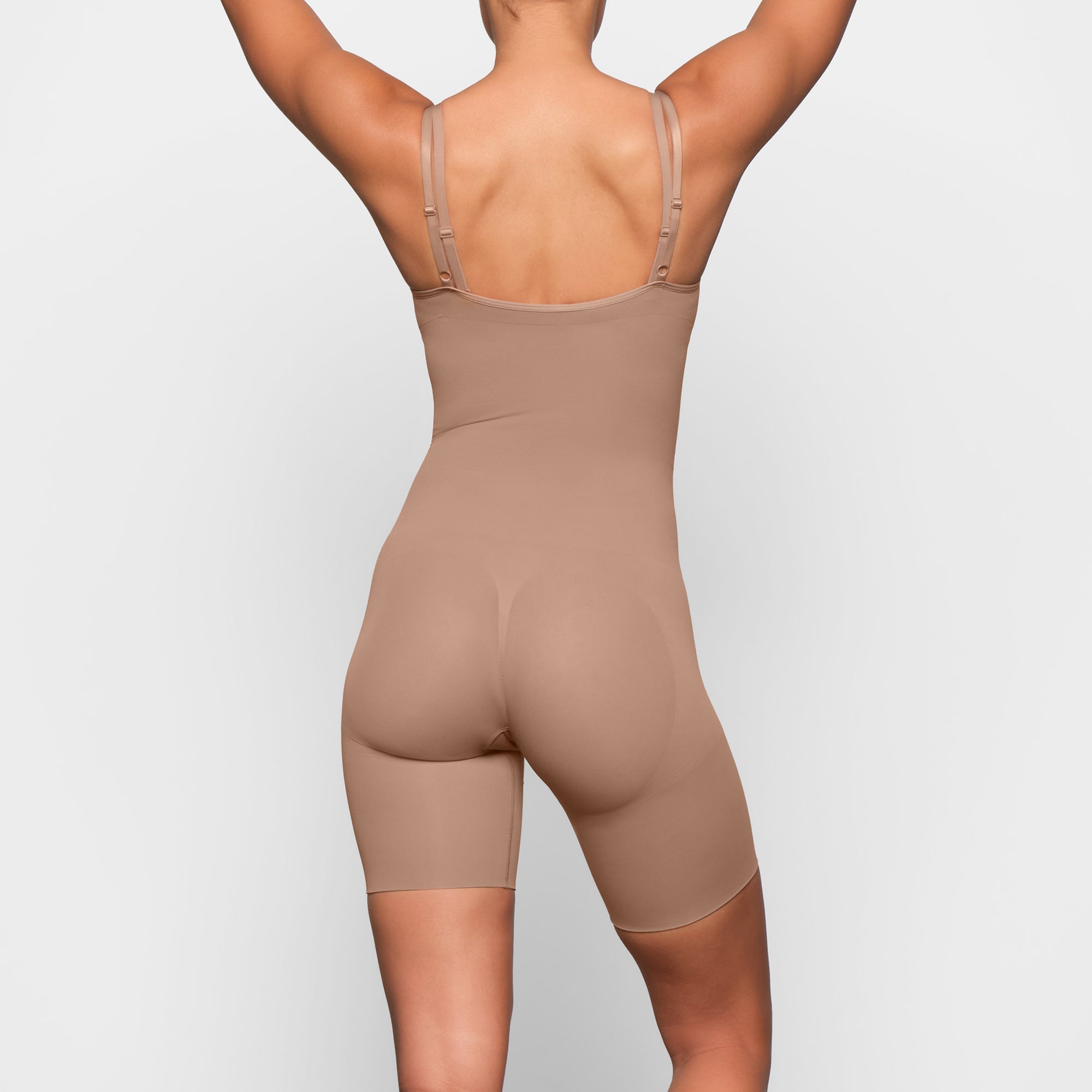 SEAMLESS SCULPT BUTT LIFTING OPEN BUST BODYSUIT | SIENNA