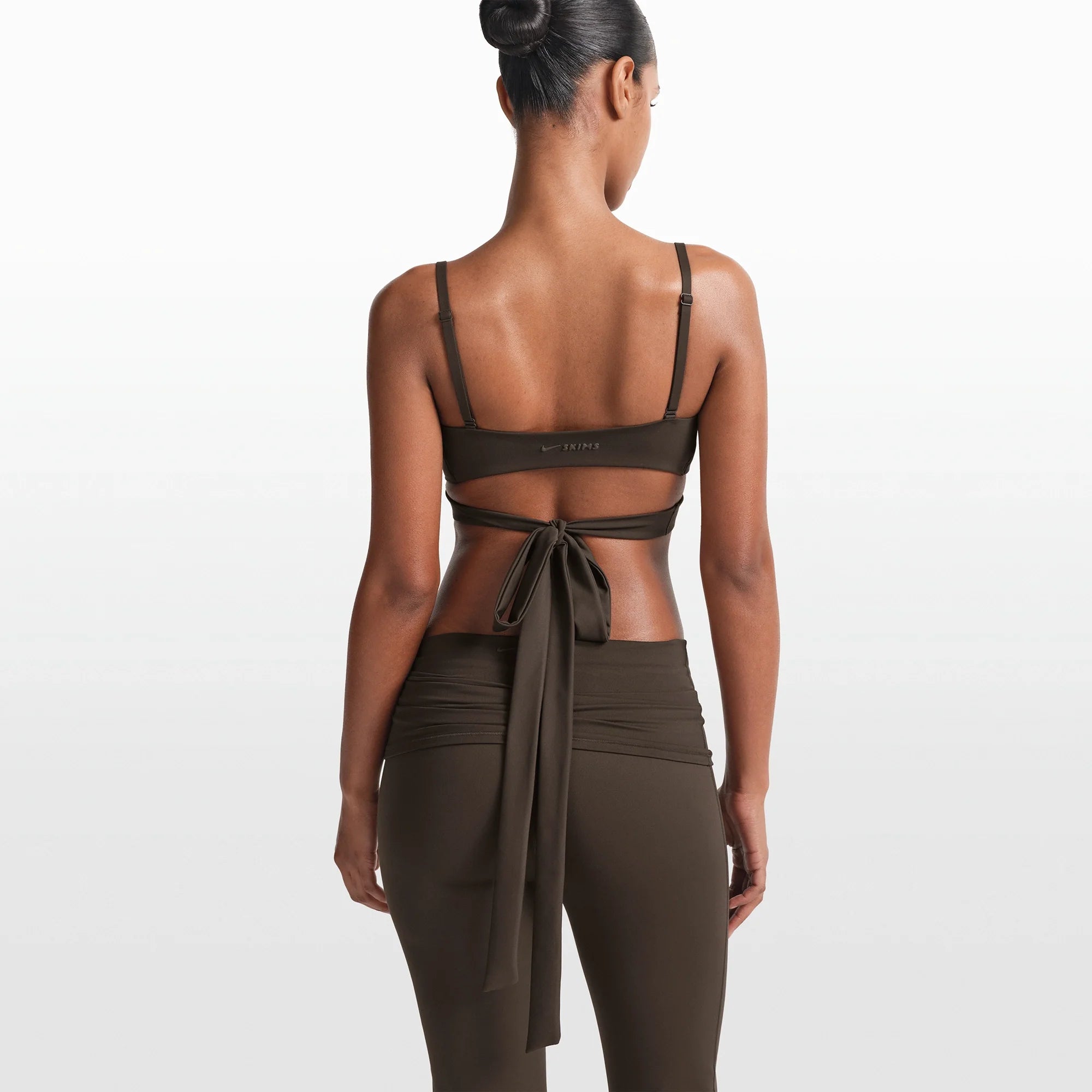 NikeSKIMS MATTE WRAP FRONT BRA | DARK SEPIA