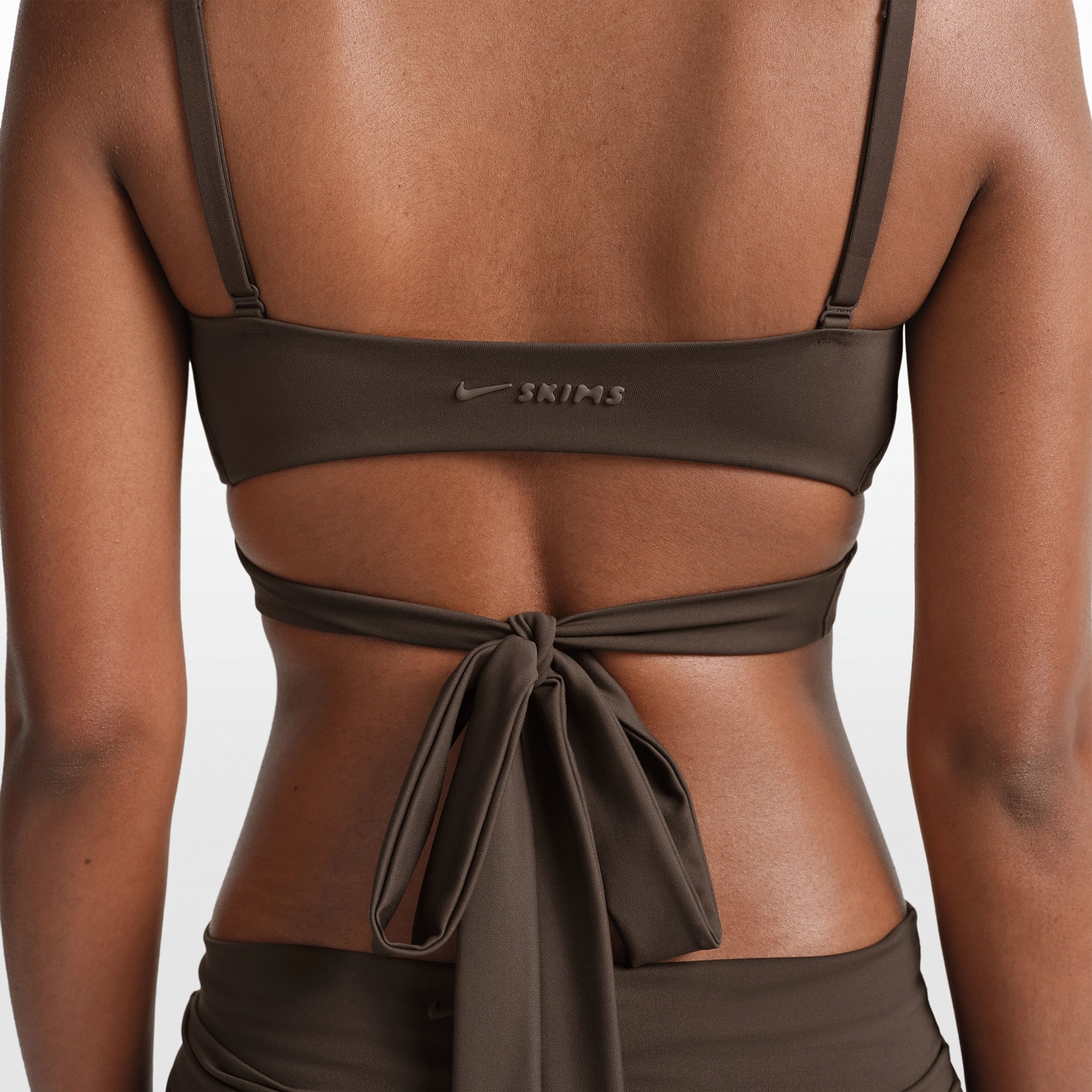 NikeSKIMS MATTE WRAP FRONT BRA | DARK SEPIA