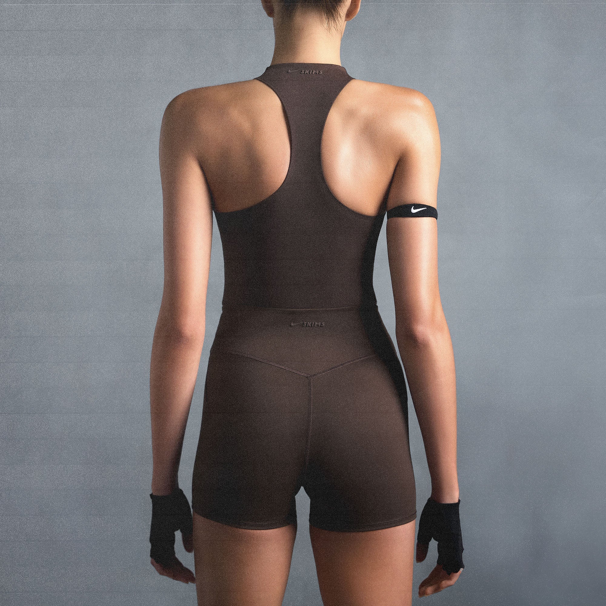 NikeSKIMS MATTE MOCK NECK RACER TANK | DARK SEPIA
