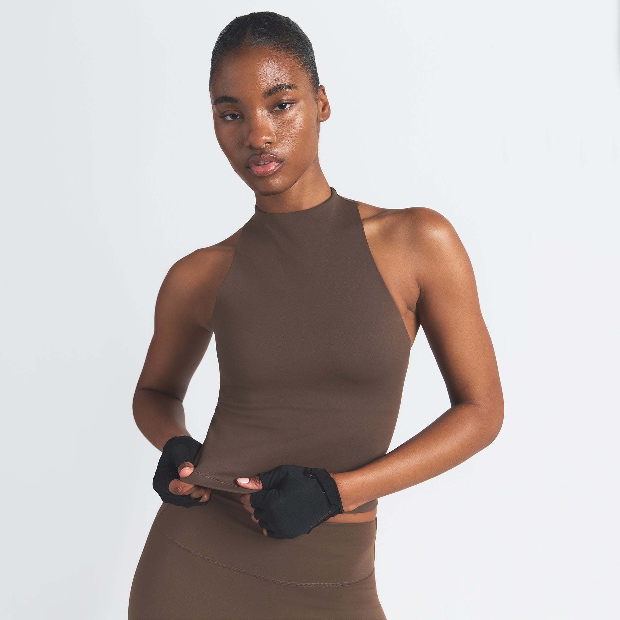 NikeSKIMS MATTE MOCK NECK RACER TANK | DARK SEPIA