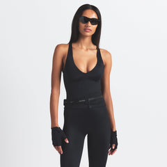 NikeSKIMS SHINE V-NECK TANK | OBSIDIAN