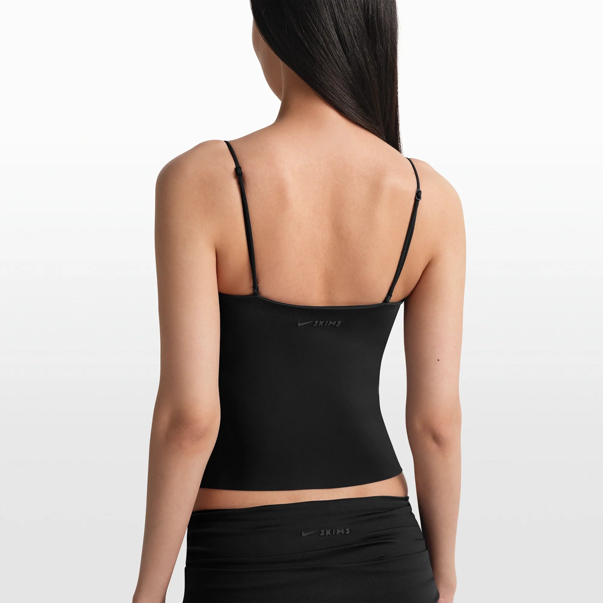 NikeSKIMS MATTE SHIRRED FRONT TANK | OBSIDIAN