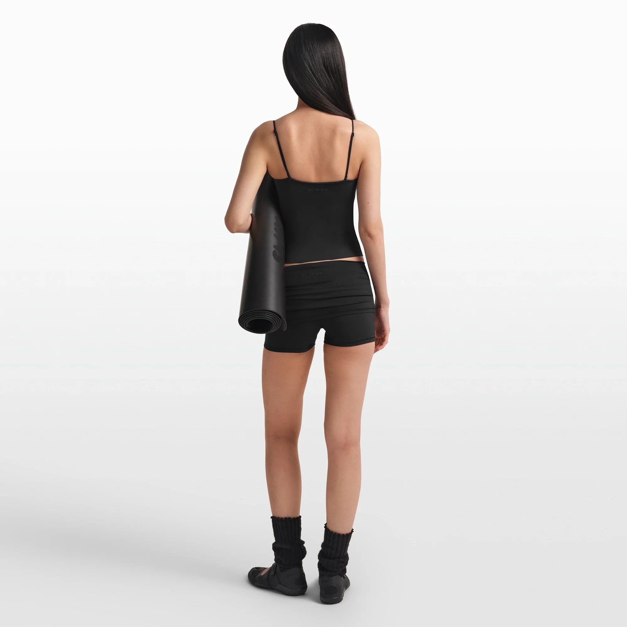 NikeSKIMS MATTE SHIRRED FRONT TANK | OBSIDIAN