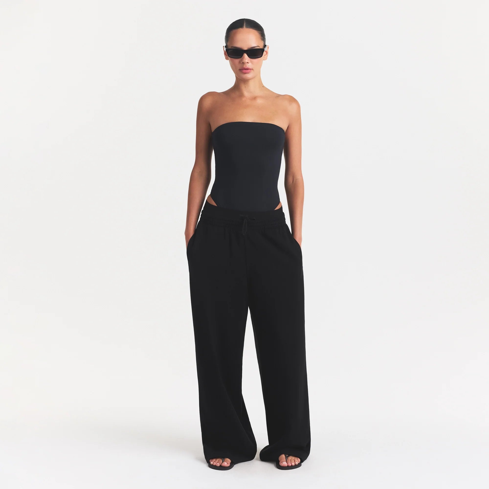 SMOOTH LAYERS STRAPLESS BODYSUIT | OBSIDIAN