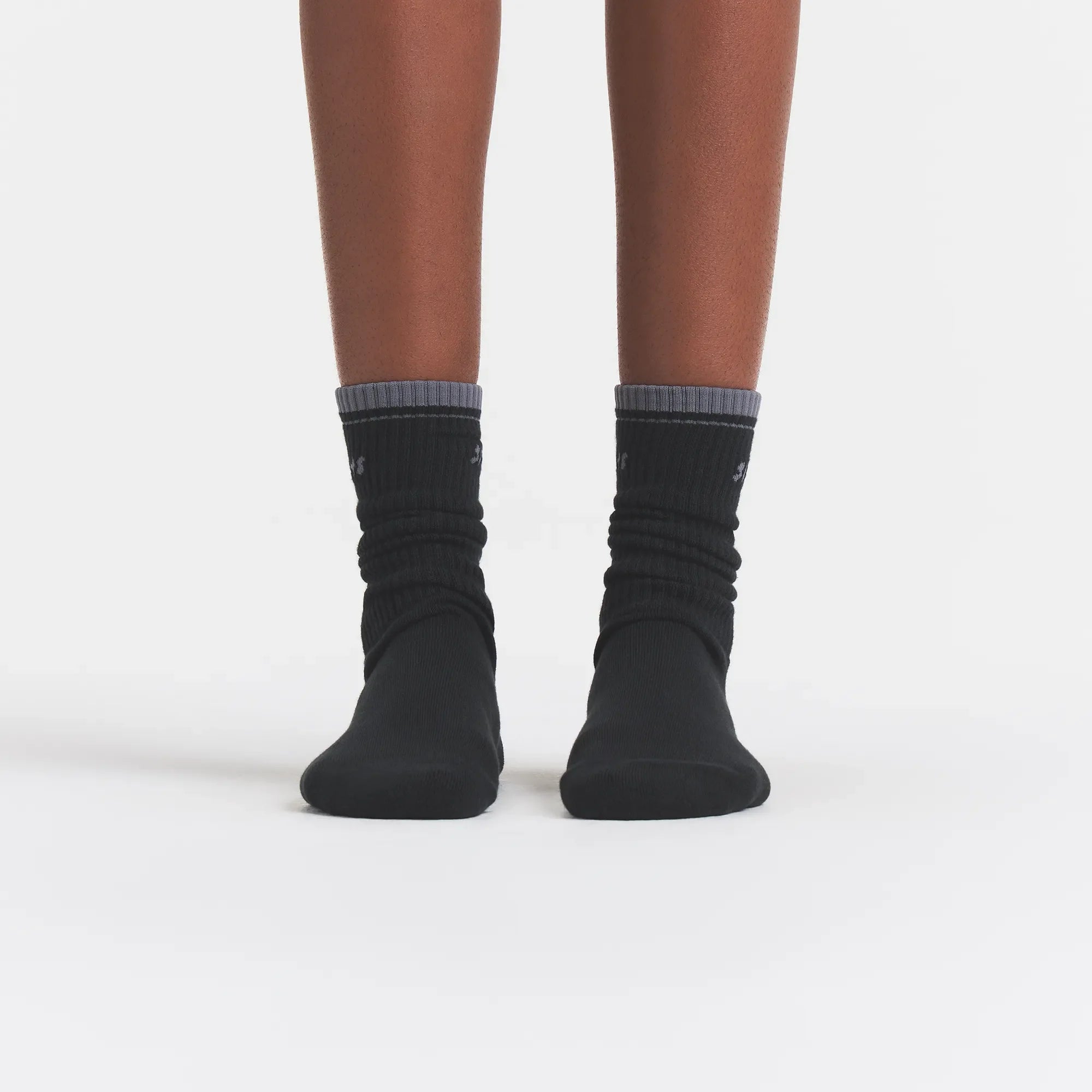 SKIMS SOCKS RIBBED CREW LOGO SOCK | ONYX AND DARK HEATHER GREY