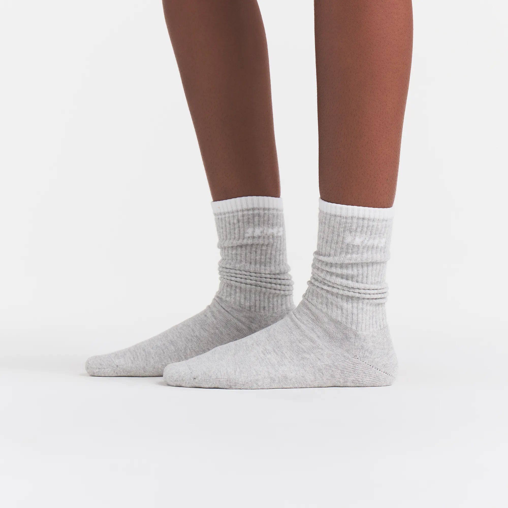 SKIMS SOCKS RIBBED CREW LOGO SOCK 3-PACK | CURRANT SNOW MULTI