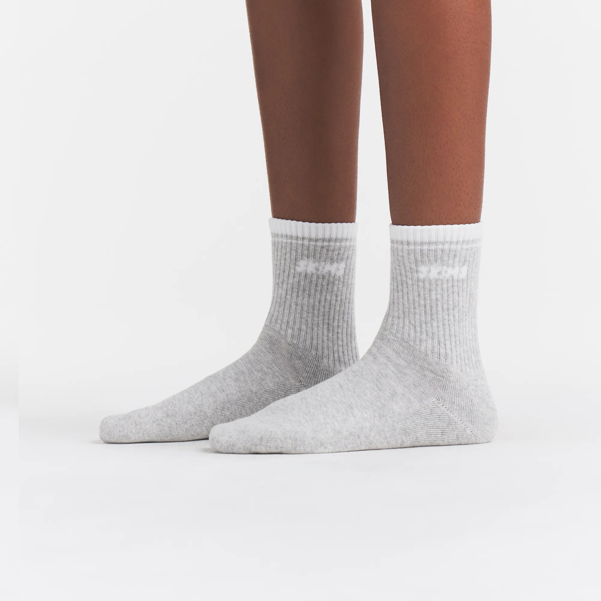 SKIMS SOCKS RIBBED QUARTER CREW LOGO SOCK 3-PACK | CURRANT SNOW MULTI