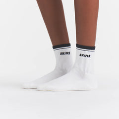SKIMS SOCKS RIBBED QUARTER CREW LOGO SOCK 3-PACK | STONE MULTI