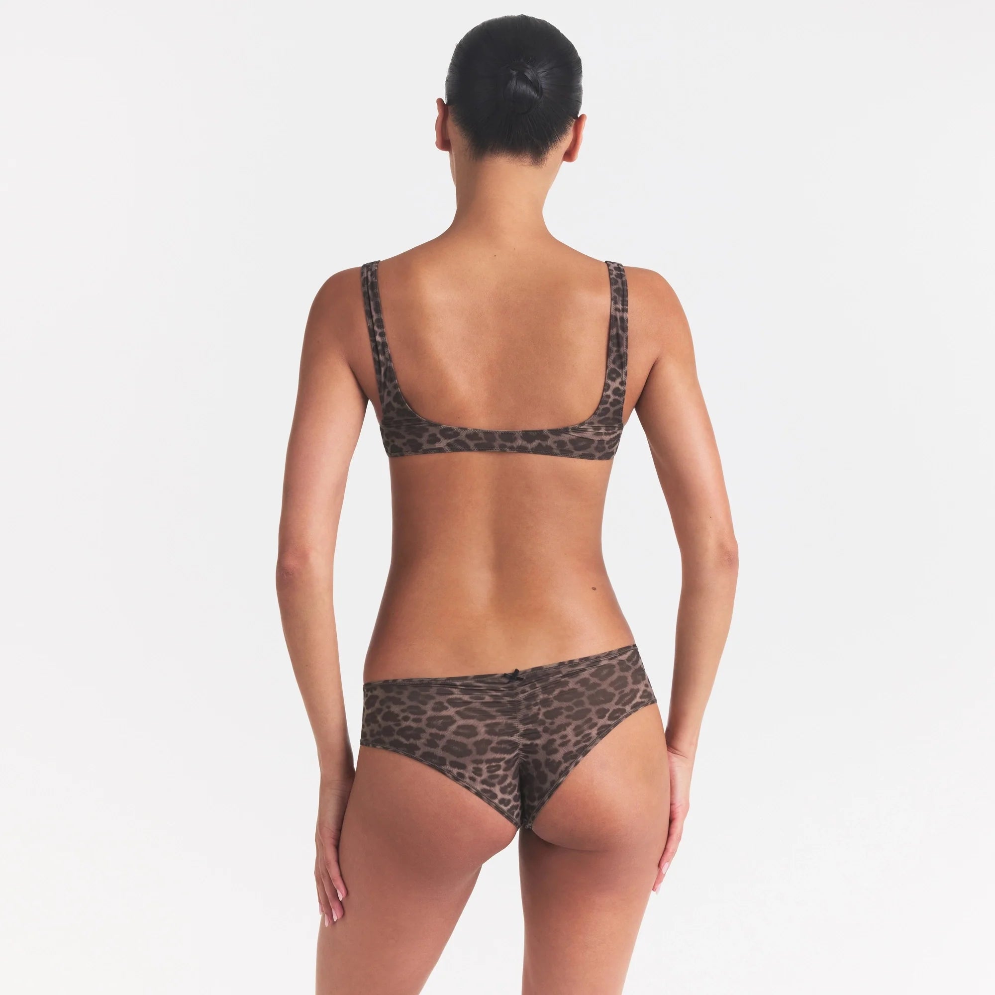 FITS EVERYBODY MICRO SCOOP BRALETTE | UMBER LEOPARD PRINT