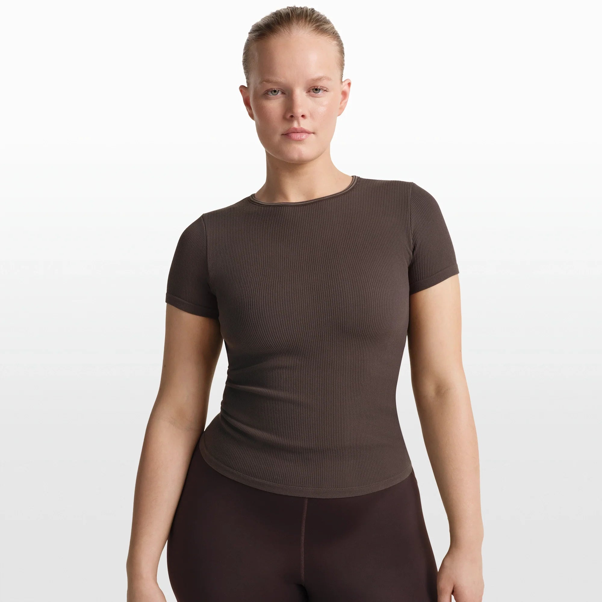 NikeSKIMS RIBBED SEAMLESS BABY T-SHIRT | PHOENIX