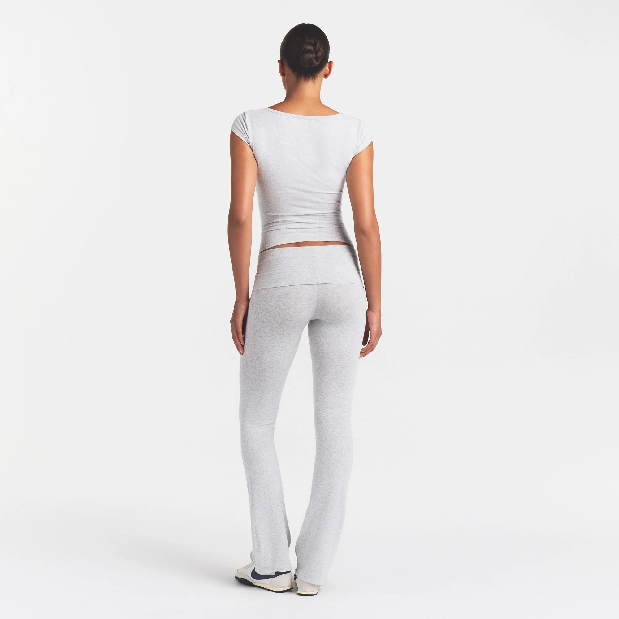 COTTON JERSEY SCOOP NECK T-SHIRT | LIGHT HEATHER GREY