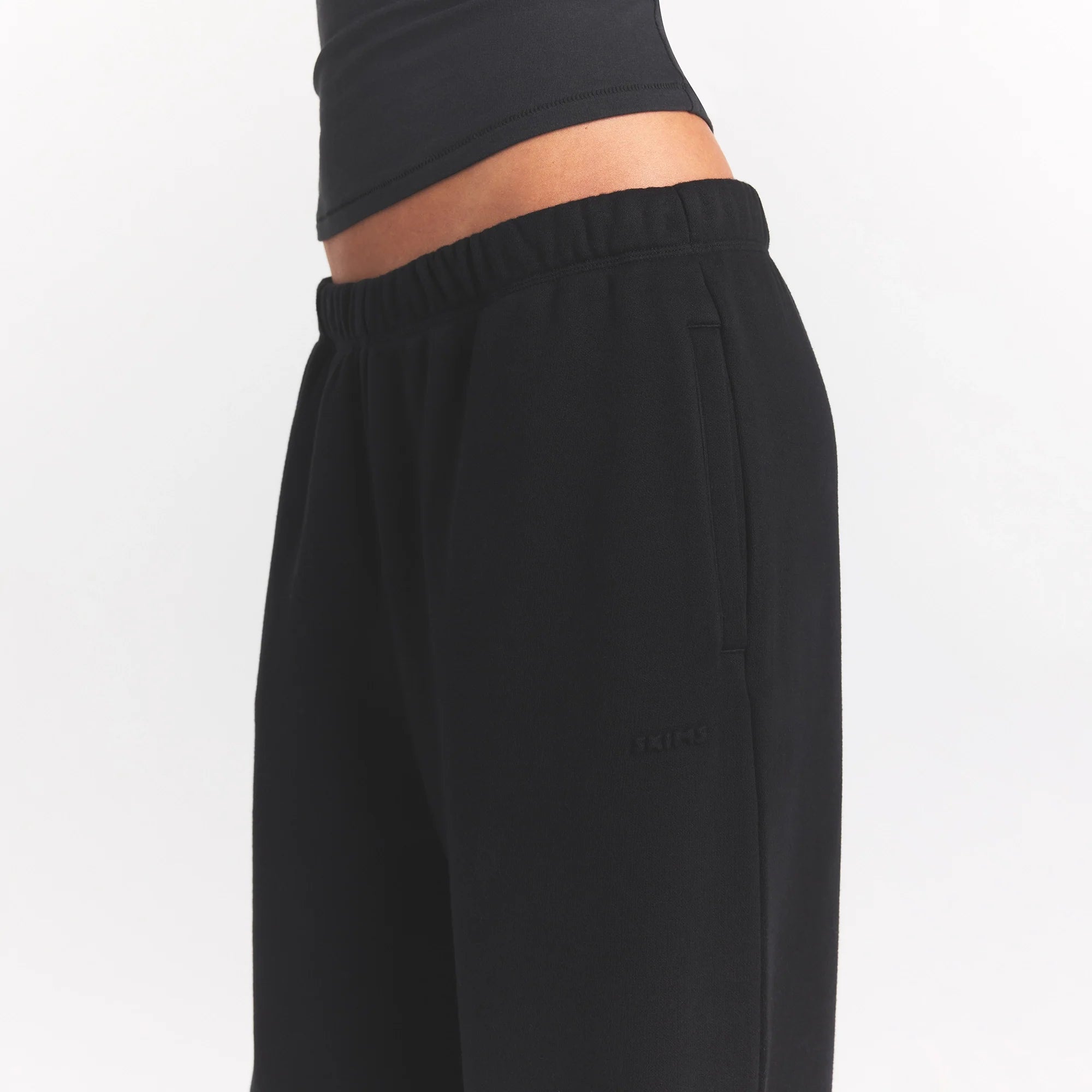 COTTON FLEECE CLASSIC STRAIGHT LEG PANT | ONYX