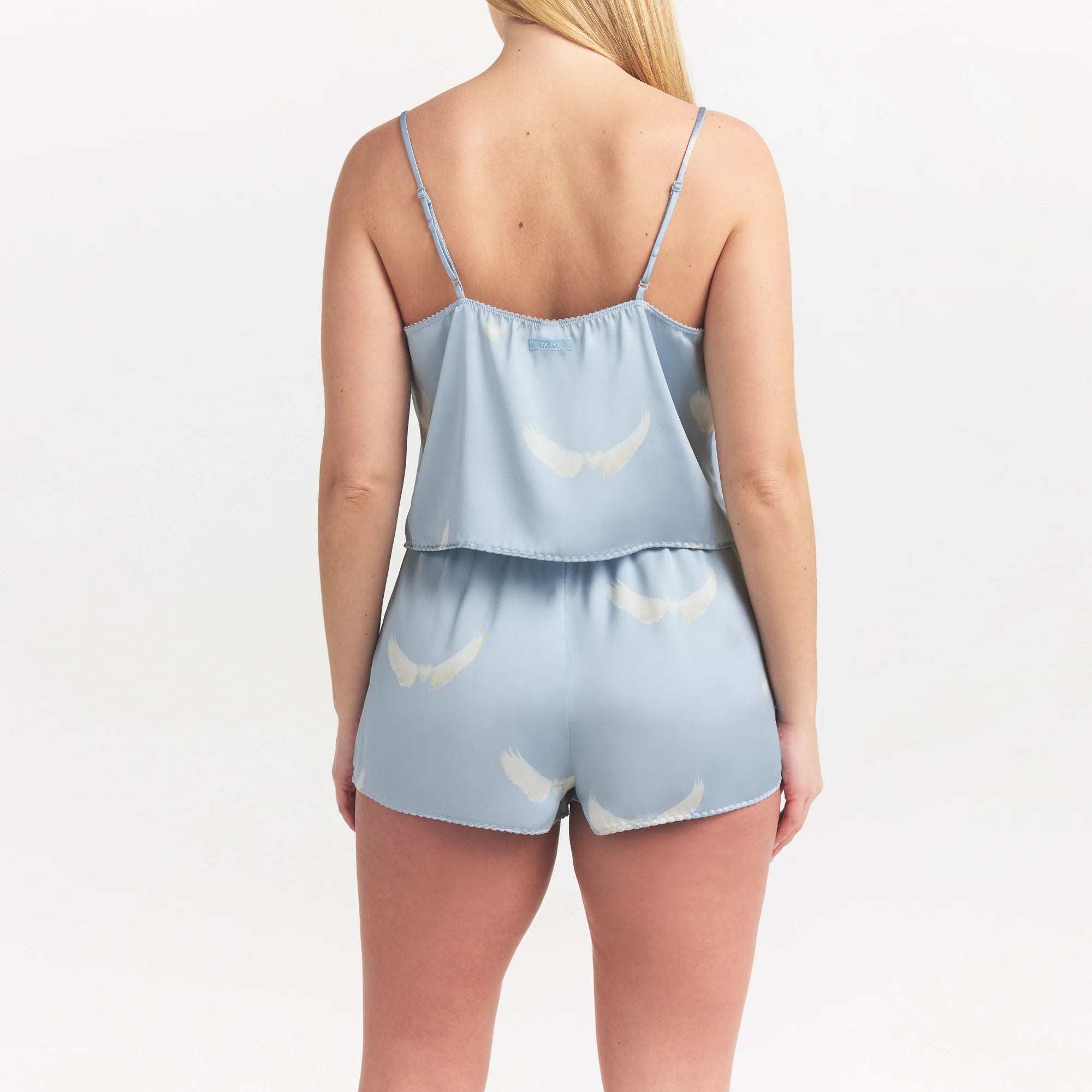 WOVEN SHINE CAMI AND SHORT SLEEP SET | AERO WING HEARTS PRINT