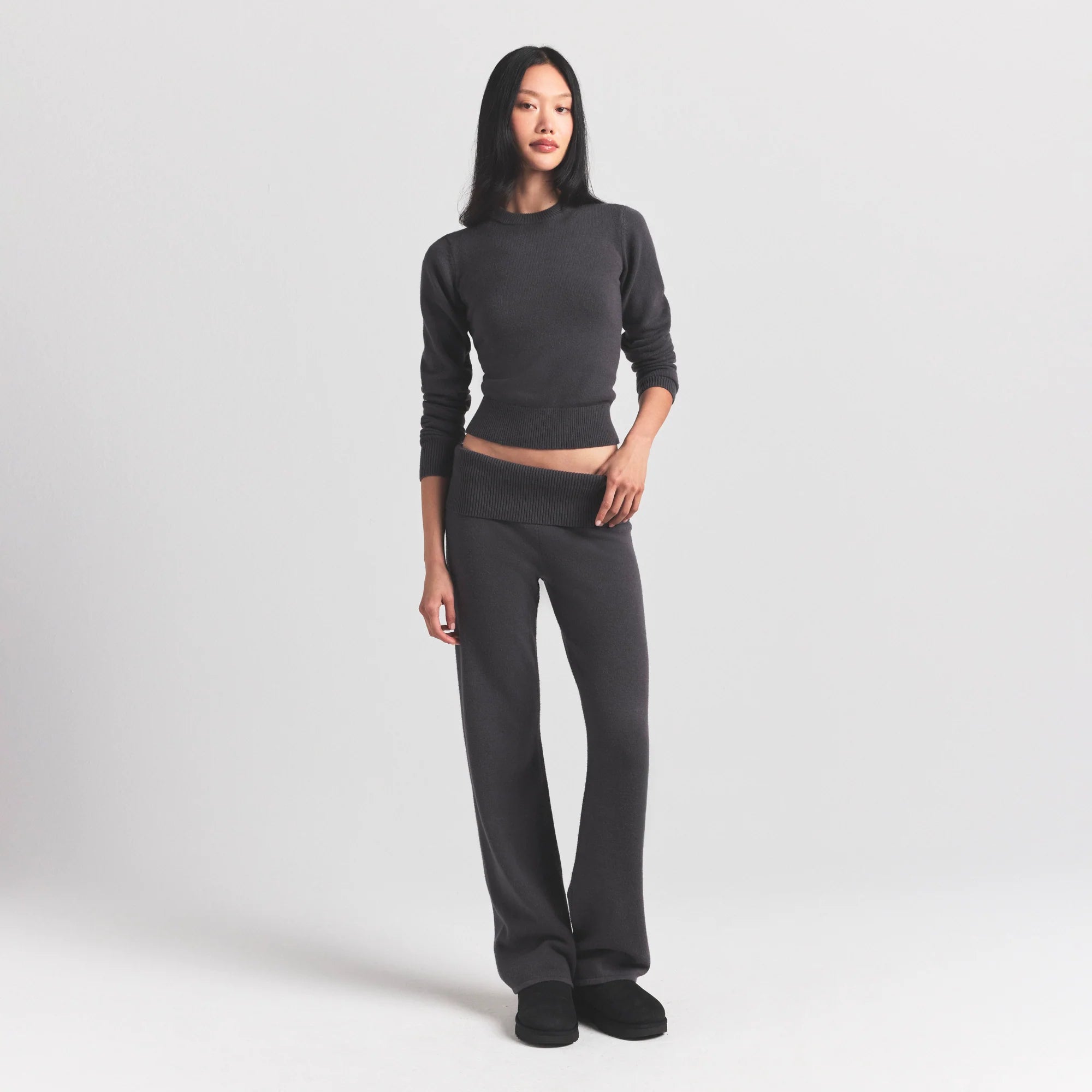 SWEATER KNITS RIBBED LONG SLEEVE FITTED CREW NECK | ASH