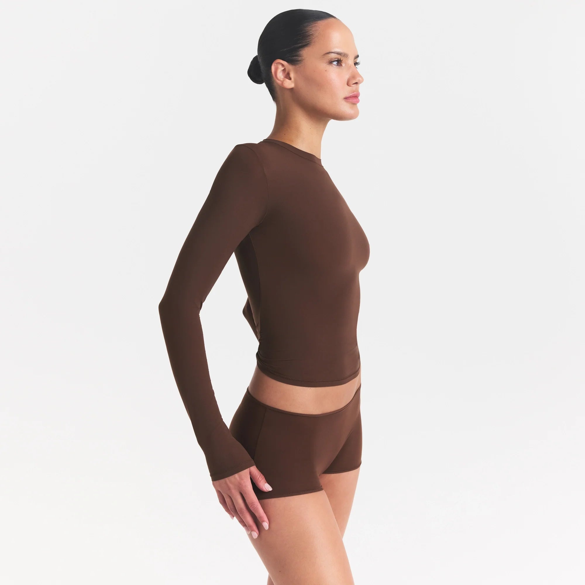 FITS EVERYBODY LONG SLEEVE T-SHIRT | COCOA