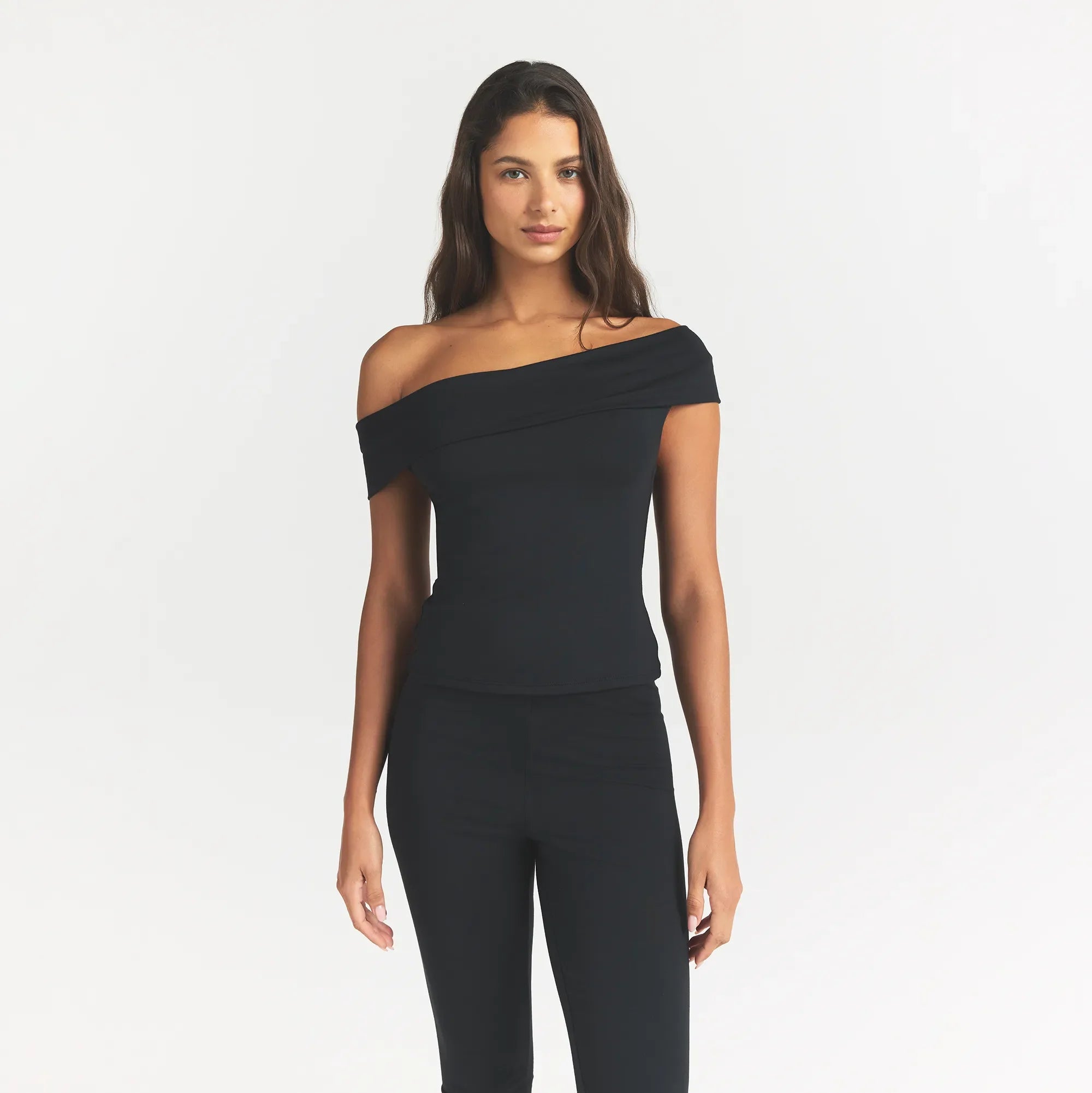 SMOOTH LAYERS ASYMMETRICAL OFF THE SHOULDER TOP | OBSIDIAN