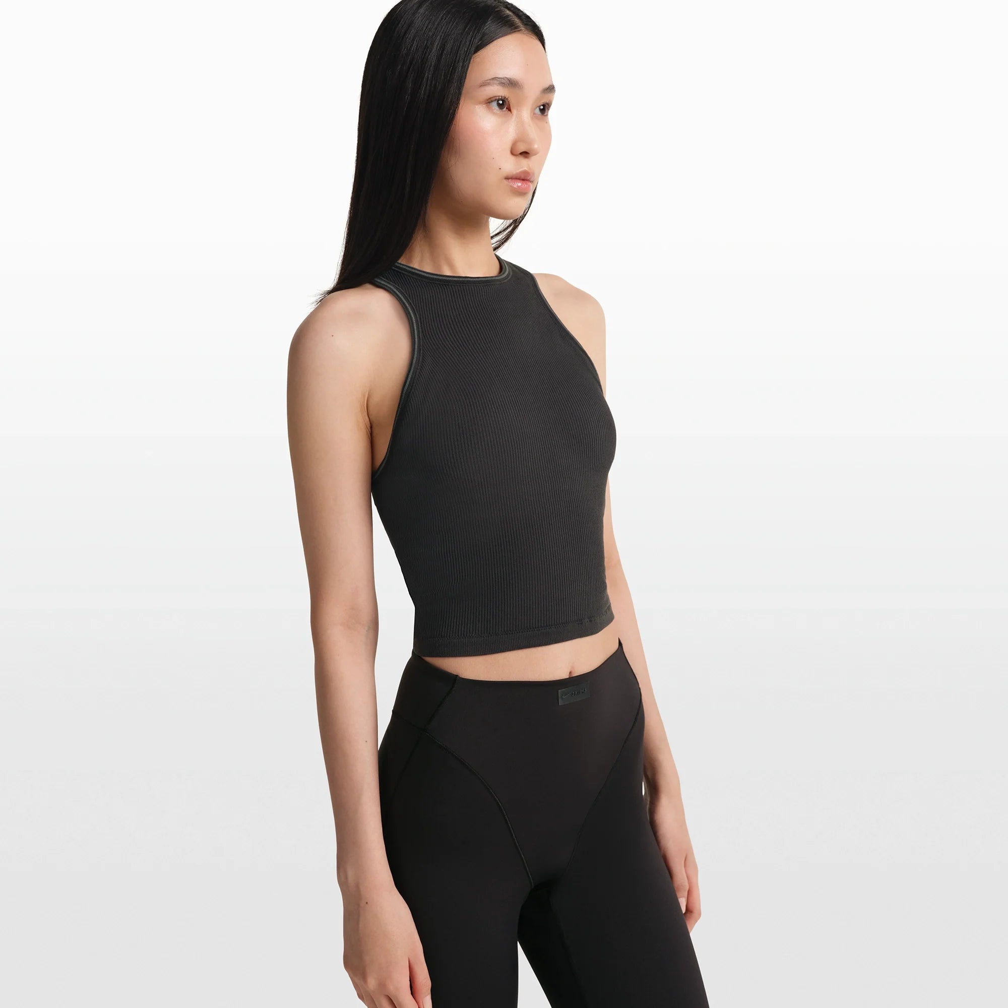 NikeSKIMS RIBBED SEAMLESS RACER FRONT TANK | OBSIDIAN