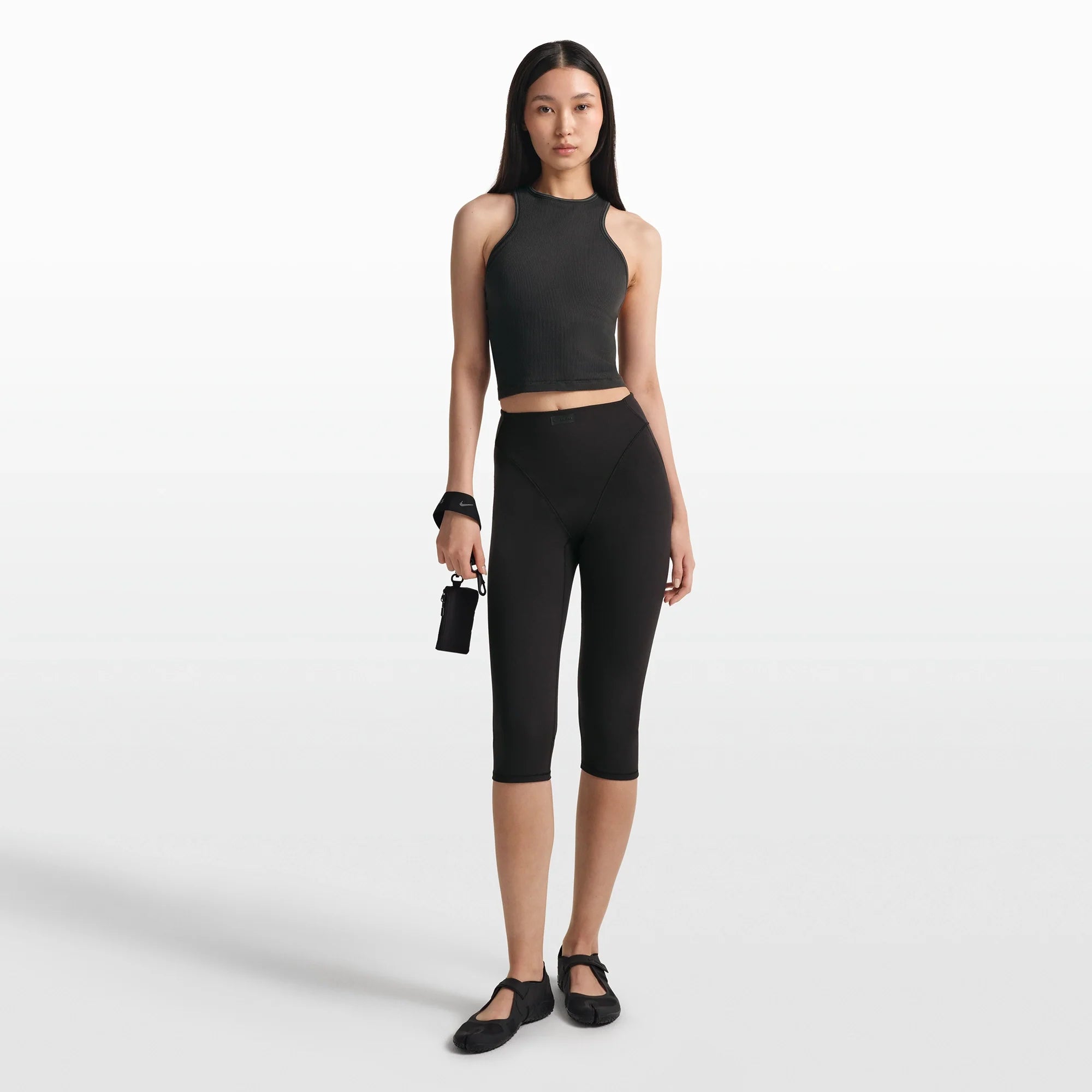 NikeSKIMS RIBBED SEAMLESS RACER FRONT TANK | OBSIDIAN