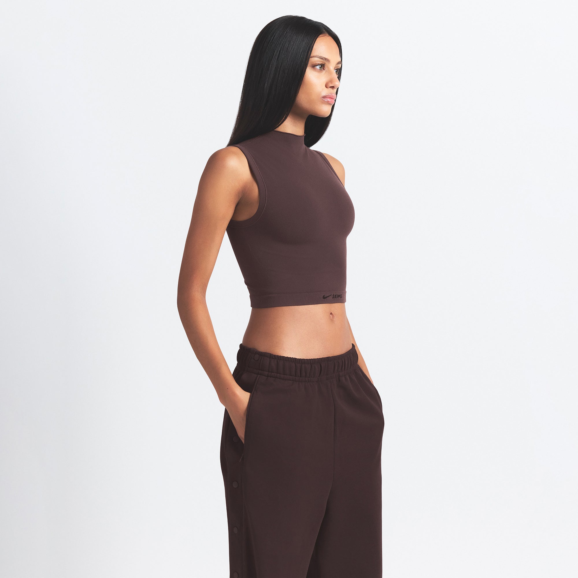 NikeSKIMS VINTAGE SEAMLESS MOCK NECK BRA TOP | PHOENIX