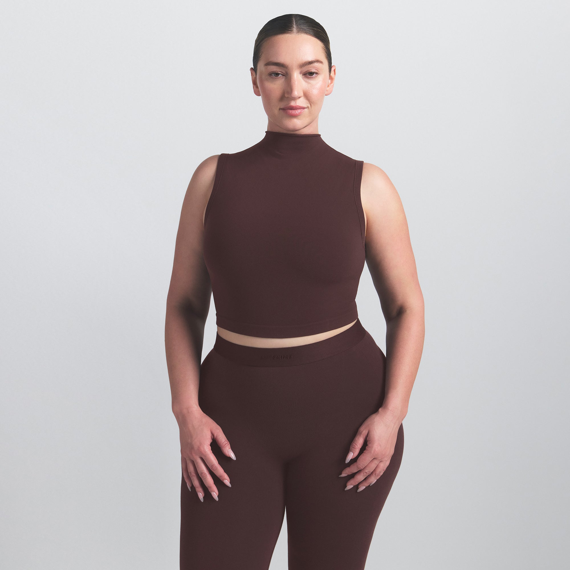 NikeSKIMS VINTAGE SEAMLESS MOCK NECK BRA TOP | PHOENIX