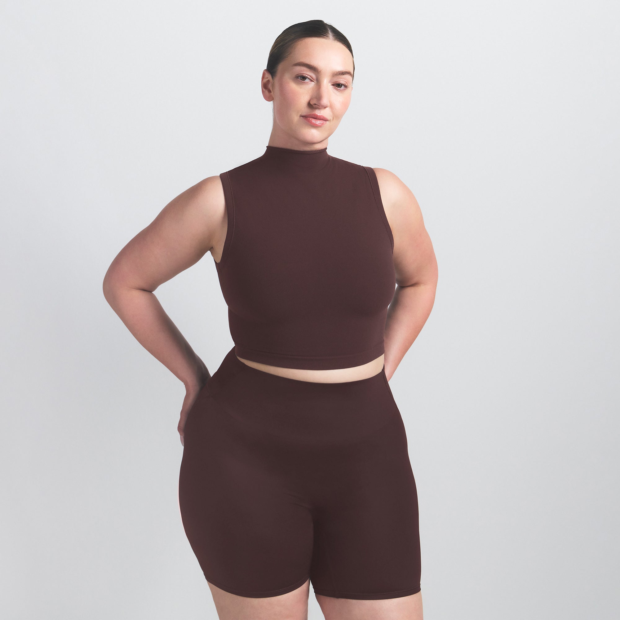 NikeSKIMS VINTAGE SEAMLESS MOCK NECK BRA TOP | PHOENIX