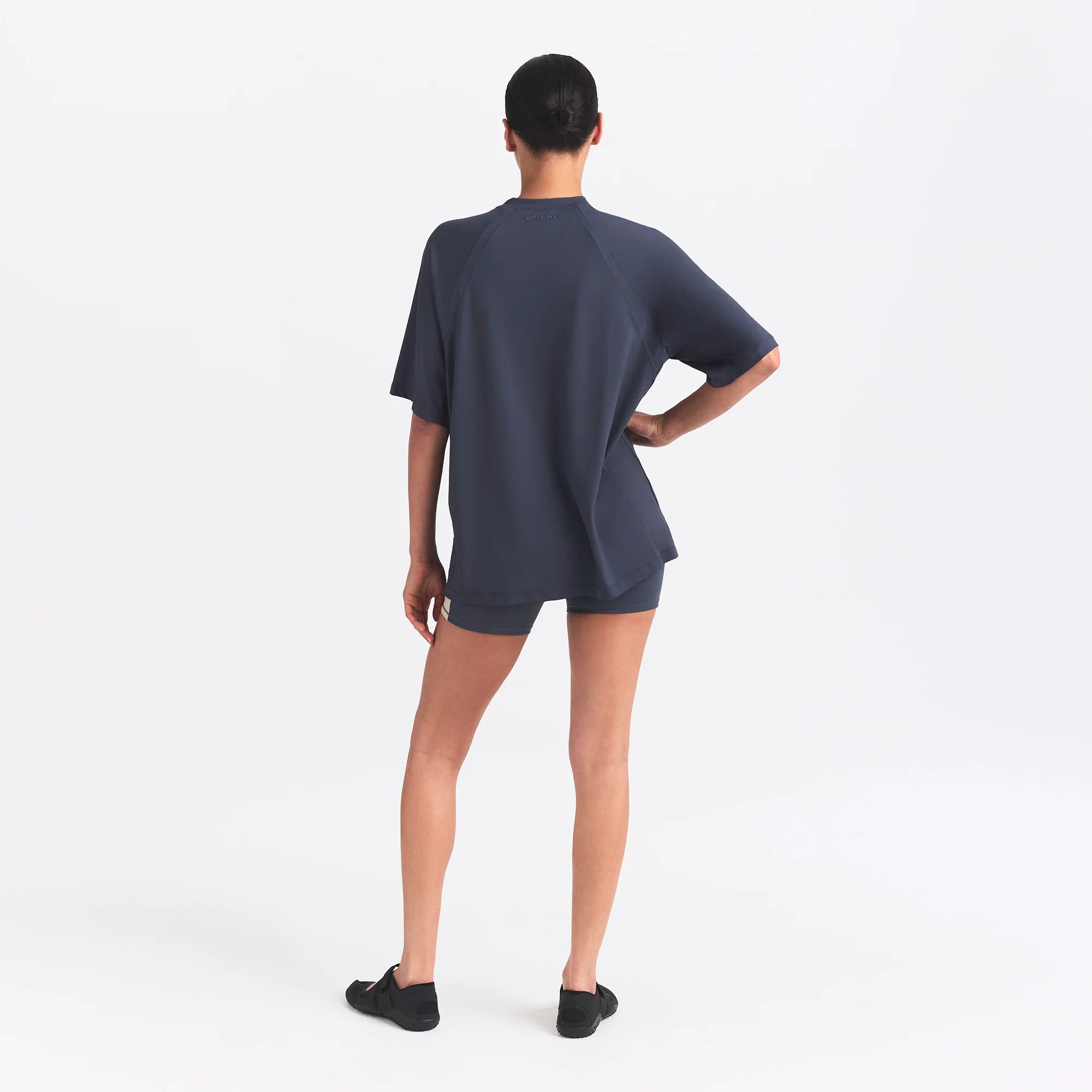NikeSKIMS AIRY OVERSIZED T-SHIRT | DEEP ROYAL
