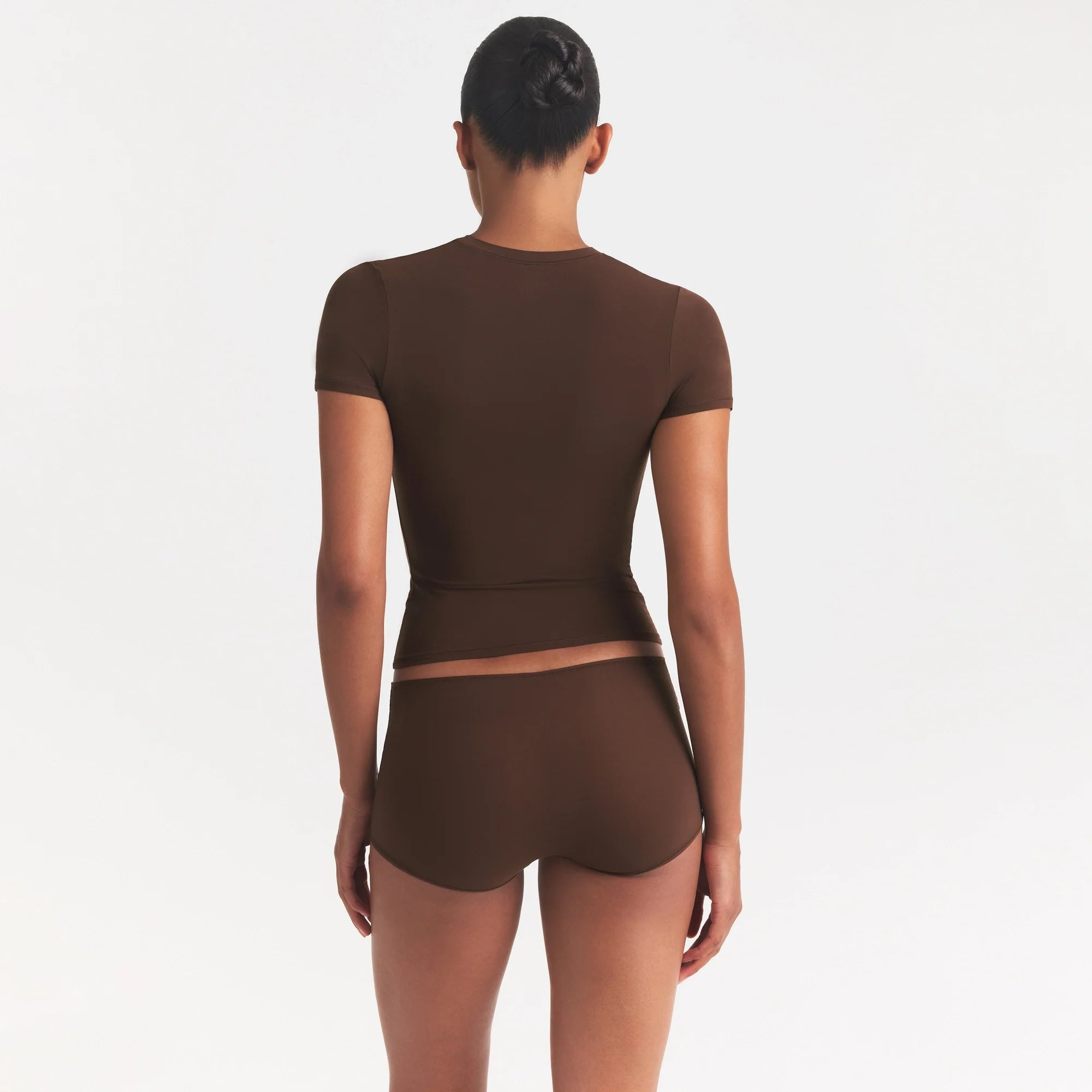 FITS EVERYBODY T-SHIRT | COCOA